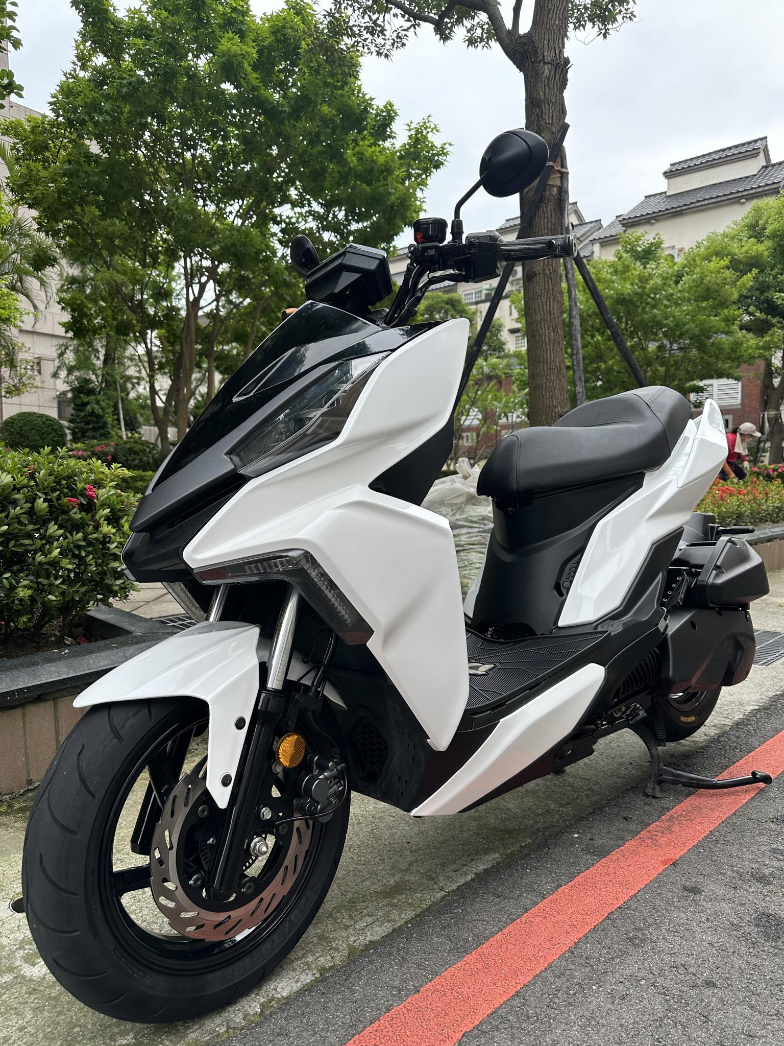 【個人自售】三陽 DRG BT - 「Webike-摩托車市」 出售 2022 SYM 三陽 DRG 158 BT keyless tcs (tb16w6)
