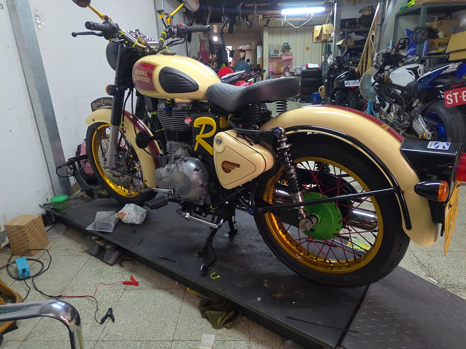 ROYAL ENFIELD Classic Chrome 500 EFI - 中古/二手車出售中 皇家菲爾德 re500 | 個人自售