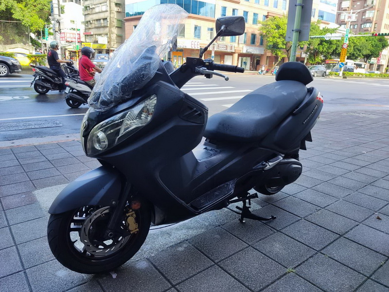 【永星車業商行】三陽 MAXSYM 400 - 「Webike-摩托車市」 三陽MAXSYM 400i ABS性能強悍健壯超值黃牌大羊特價中