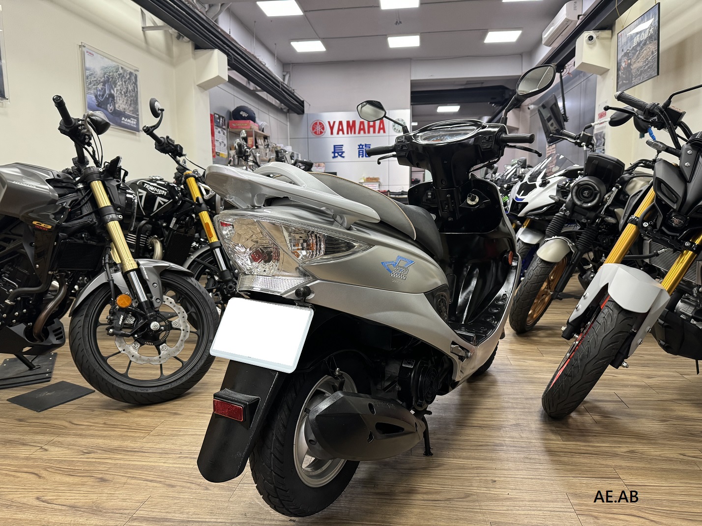 光陽 v2 150 - 中古/二手車出售中 【新竹長龍車業】KYMCO 光陽 V2 150 碟煞 | 新竹長龍車業行