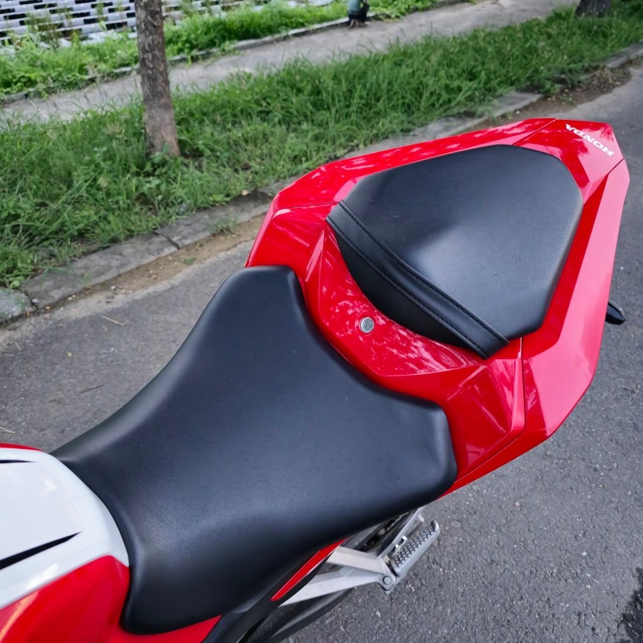 HONDA CBR150R - 中古/二手車出售中 售 2021 HONDA CBR 150R 紅白 本田仿賽 CBR150R 輕檔 | 飛翔國際