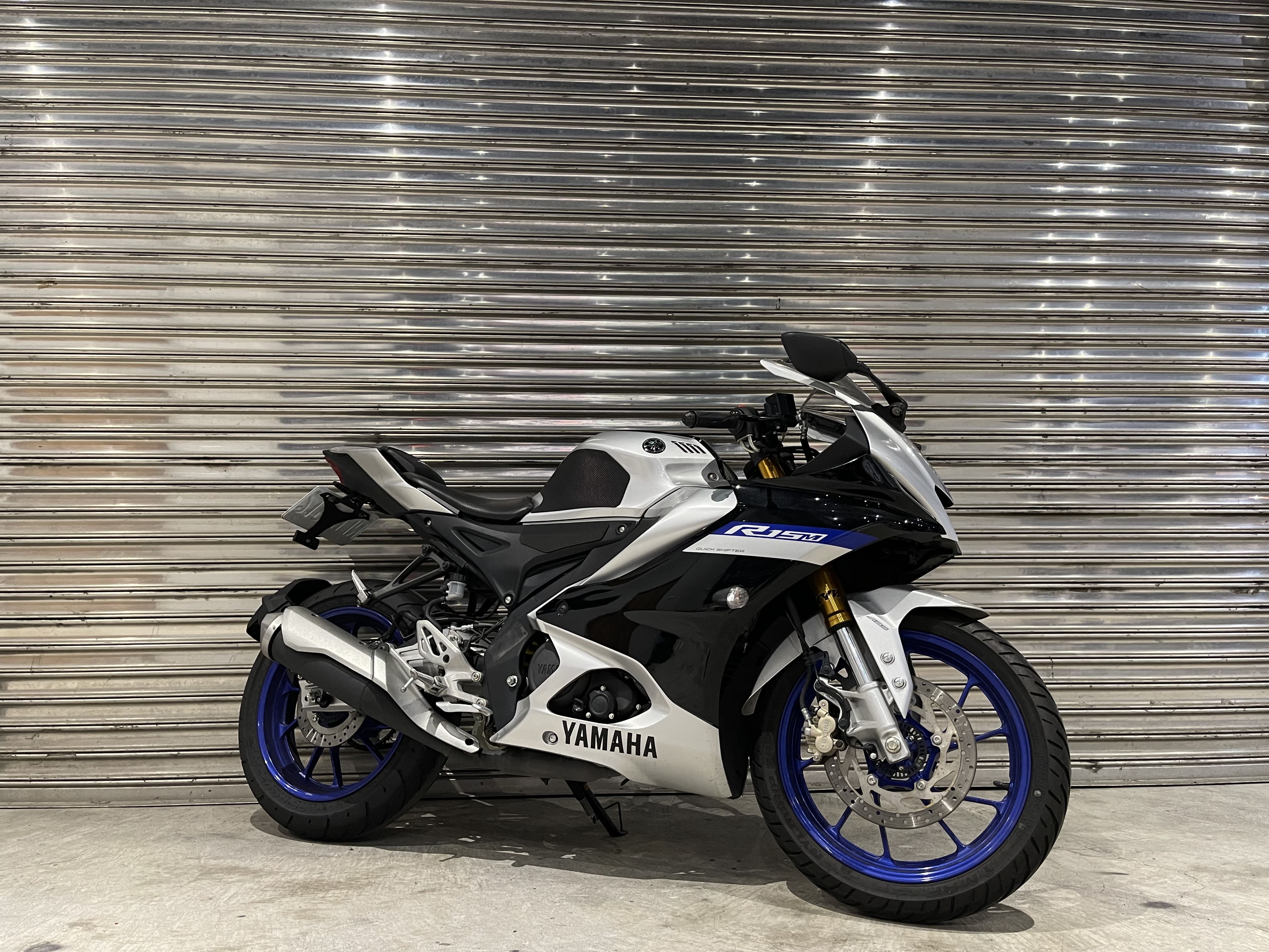 YAMAHA YZF-R15 - 中古/二手車出售中 2022年 YAMAHA YZF-R15M/0元交車/分期貸款/車換車/線上賞車/到府交車 | 翊帆國際重車