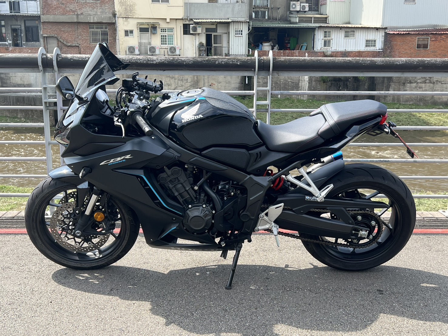 HONDA CBR650R - 中古/二手車出售中 2023 Honda CB650R 台本車 | Ike 孝森豪重機