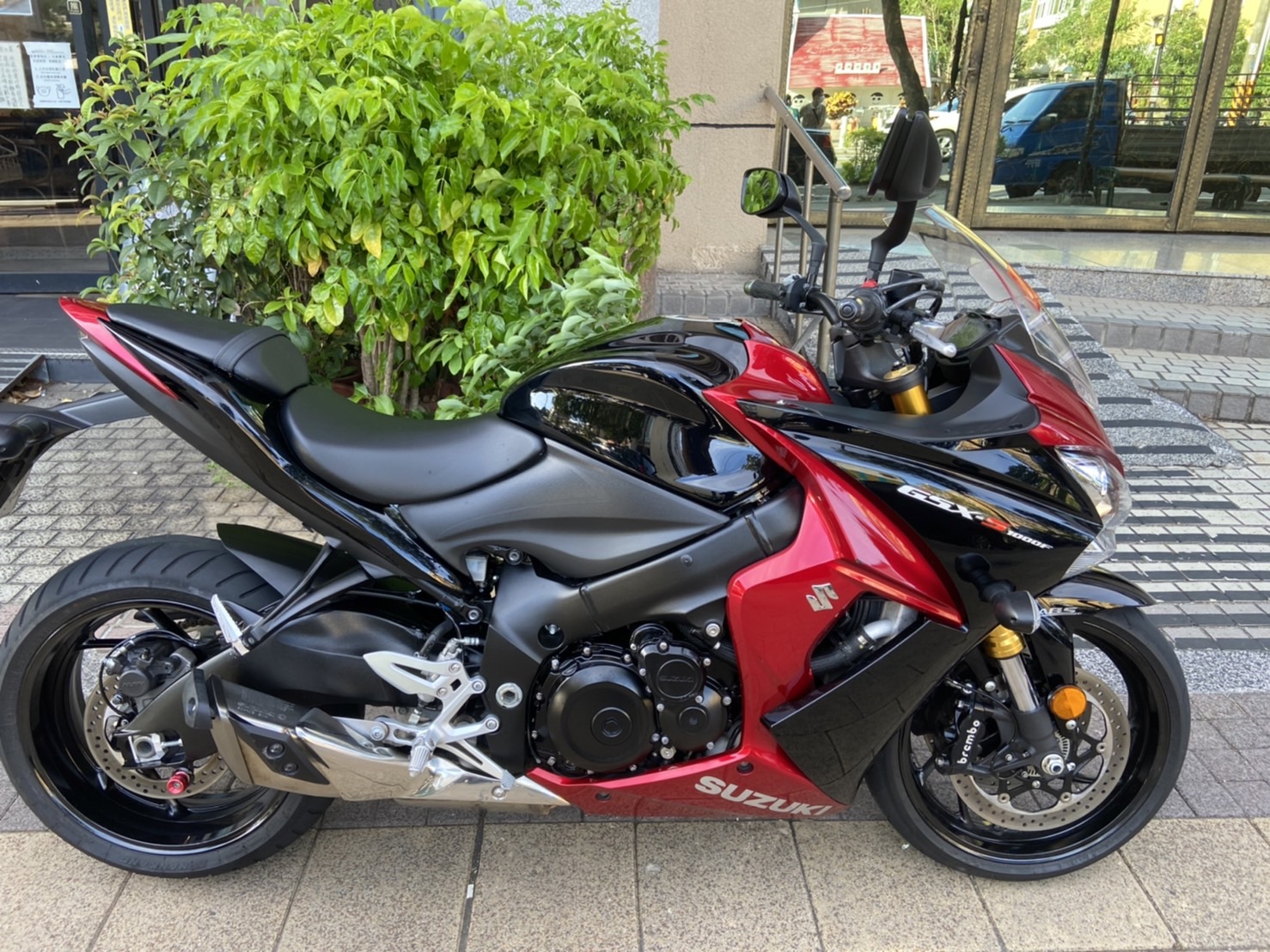 【個人自售】SUZUKI GSX-S1000F - 「Webike-摩托車市」 一手車低里程.2019年第一次領牌.實跑1.7萬公里.無待修全額銀貸