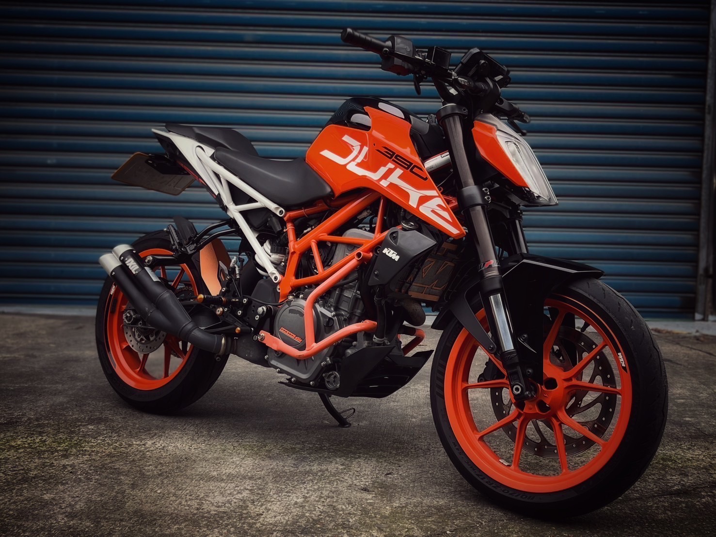 【小資族二手重機買賣】KTM 390DUKE - 「Webike-摩托車市」 Duke390 IXIL排氣管 腳踏後移 眾多改裝 小資族二手重機買賣