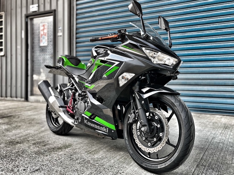 KAWASAKI NINJA400 - 中古/二手車出售中 降車身套件 WH!Z腳踏後移 行車記錄器 小資族二手重機買賣 | 小資族二手重機買賣