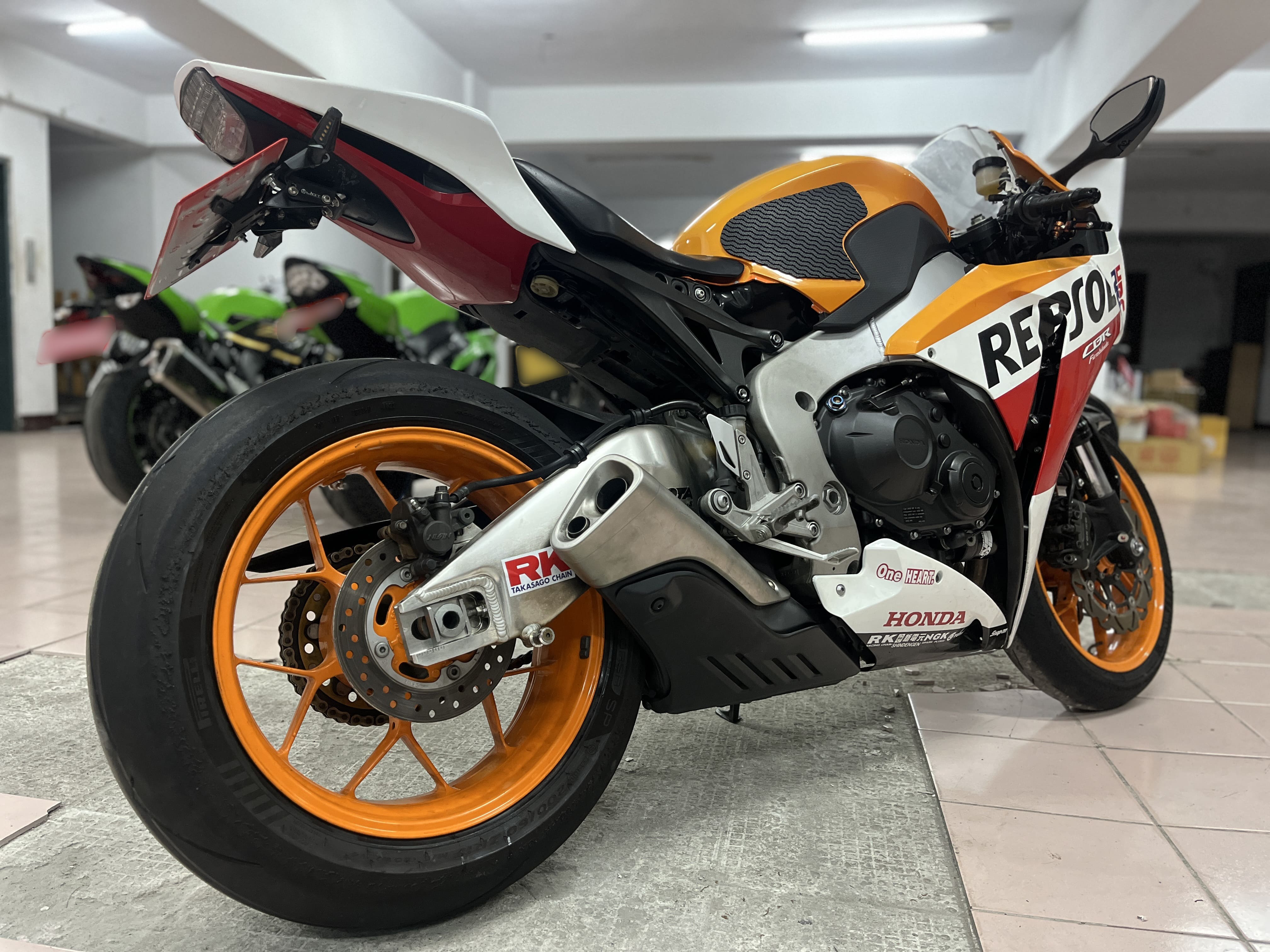 HONDA CBR1000RR - 中古/二手車出售中 2013年 HONDA CBR1000RR/0元交車/分期貸款/車換車/線上賞車/到府交車 | 翊帆國際重車