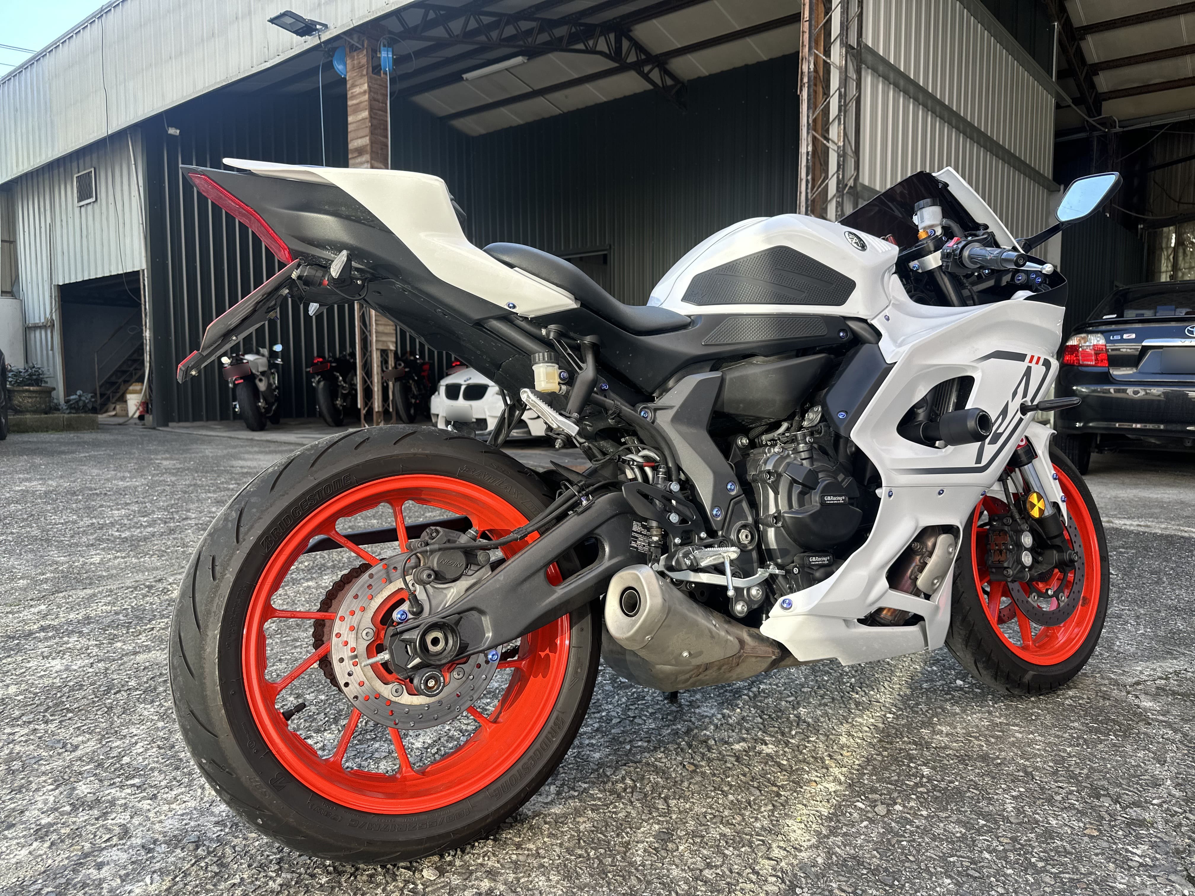 YAMAHA YZF-R7 - 中古/二手車出售中 2023年 YAMAHA YZF-R7/0元交車/分期貸款/車換車/線上賞車/到府交車 | 翊帆國際重車