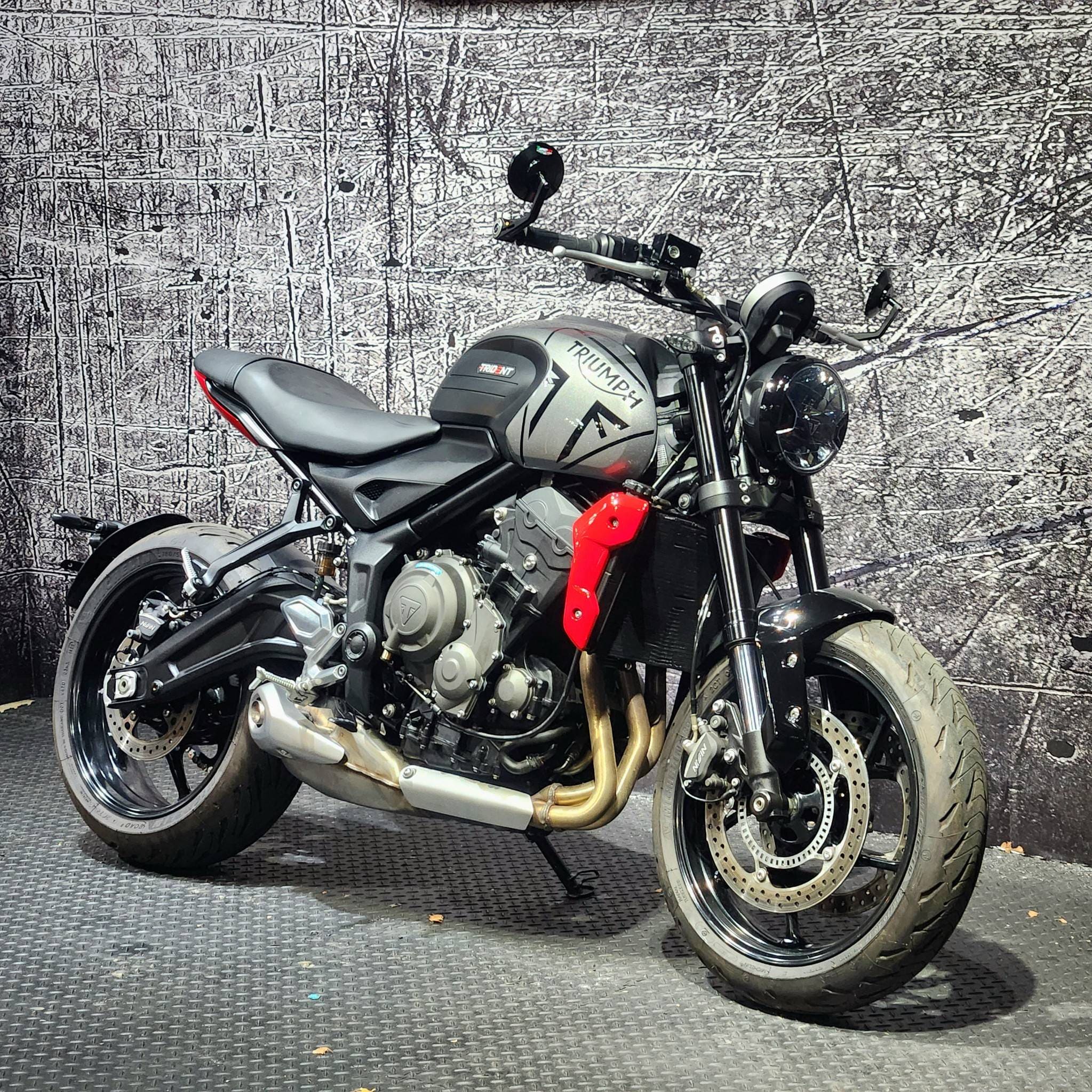 TRIUMPH Trident660 - 中古/二手車出售中 2021年 TRIUMPH Trident660/0元交車/分期貸款/車換車/線上賞車/到府交車 | 翊帆國際重車