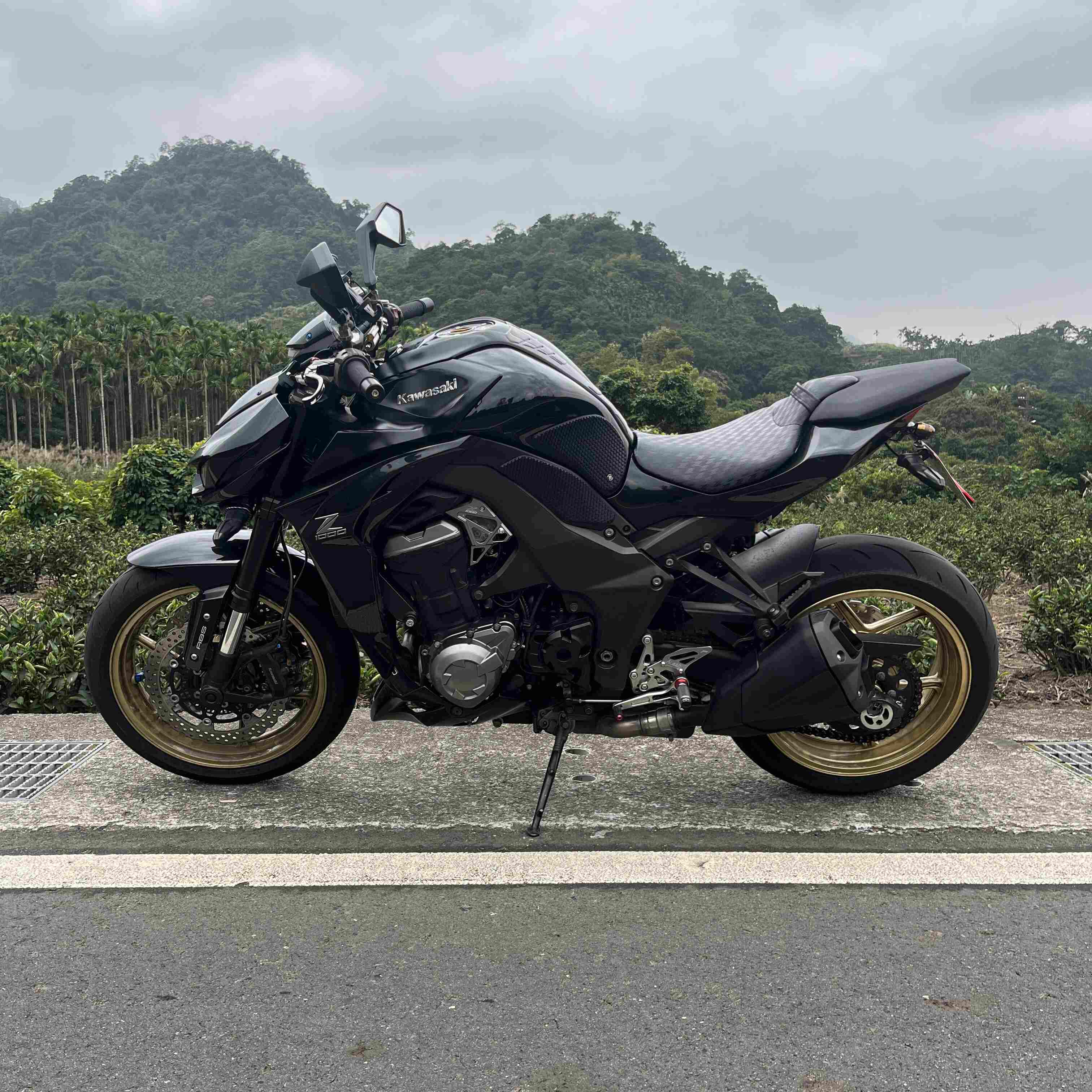 KAWASAKI Z1000 - 中古/二手車出售中 KAWASAKI Z1000 (ABS)暴君之影 | 北大重車