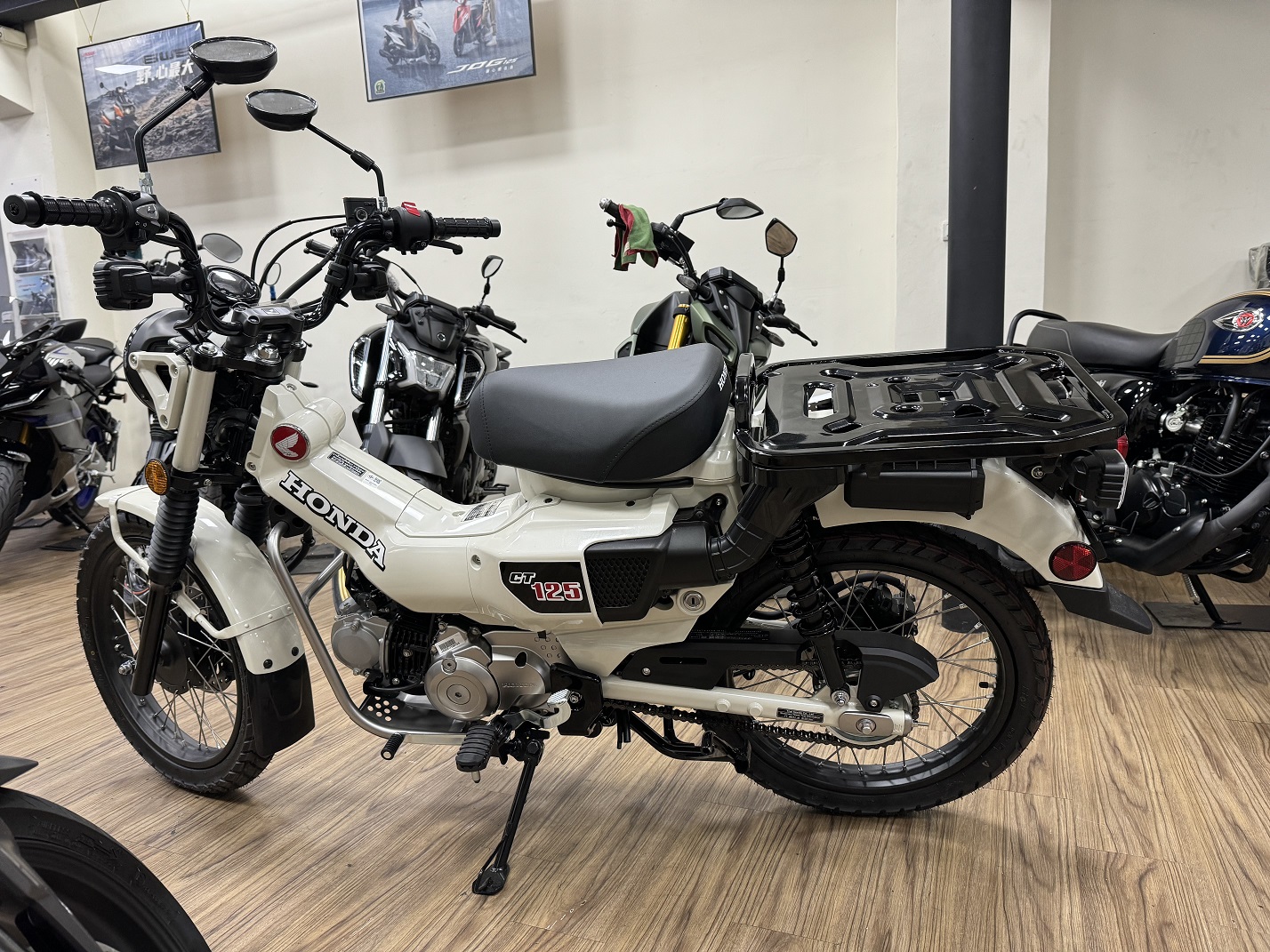 HONDA CT125新車出售中 【新竹長龍車業】2024 CT125 白色/水泥灰 | 新竹長龍車業行