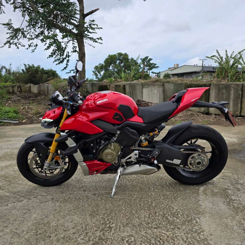 DUCATI STREETFIGHTER - 中古/二手車出售中 21年 DUCATI V4S STREETFIGHTER | 個人自售