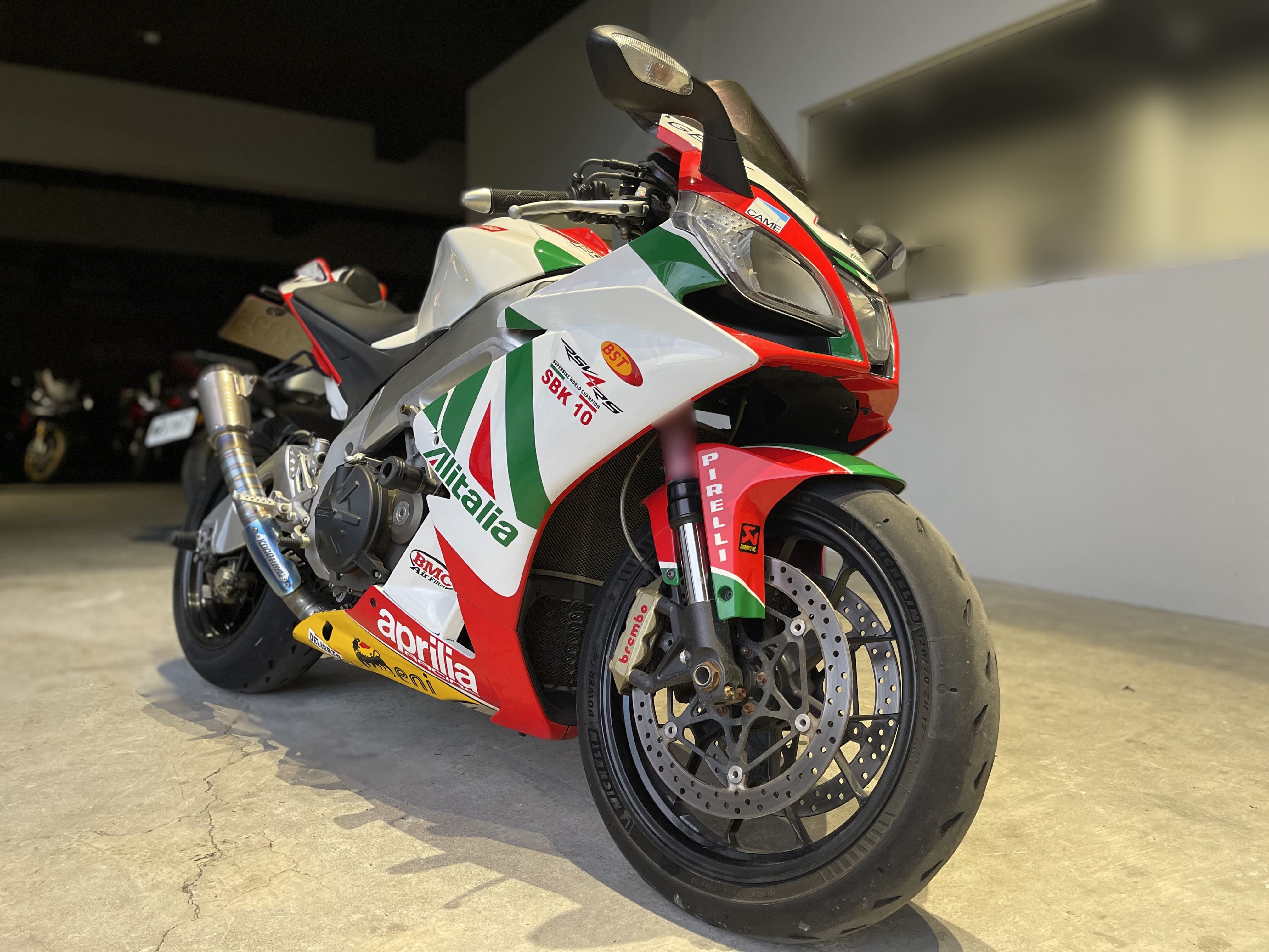 APRILIA RSV4 - 中古/二手車出售中 2010年 APRILIA RSV4/0元交車/分期貸款/車換車/線上賞車/到府交車 | 翊帆國際重車