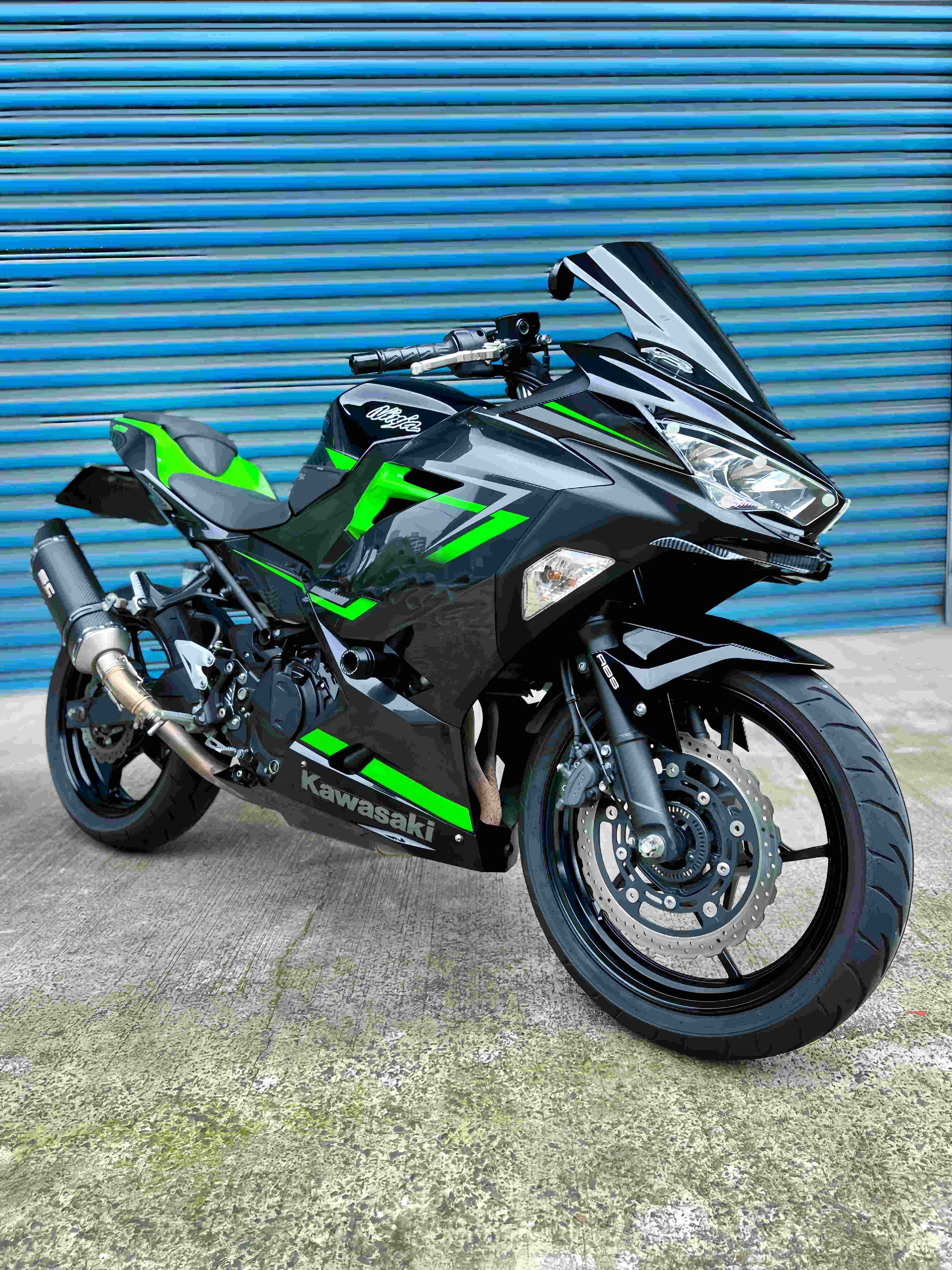 KAWASAKI NINJA400 - 中古/二手車出售中 2019年 NINJA400 SC排氣管 眾多改裝  | 阿宏大型重機買賣