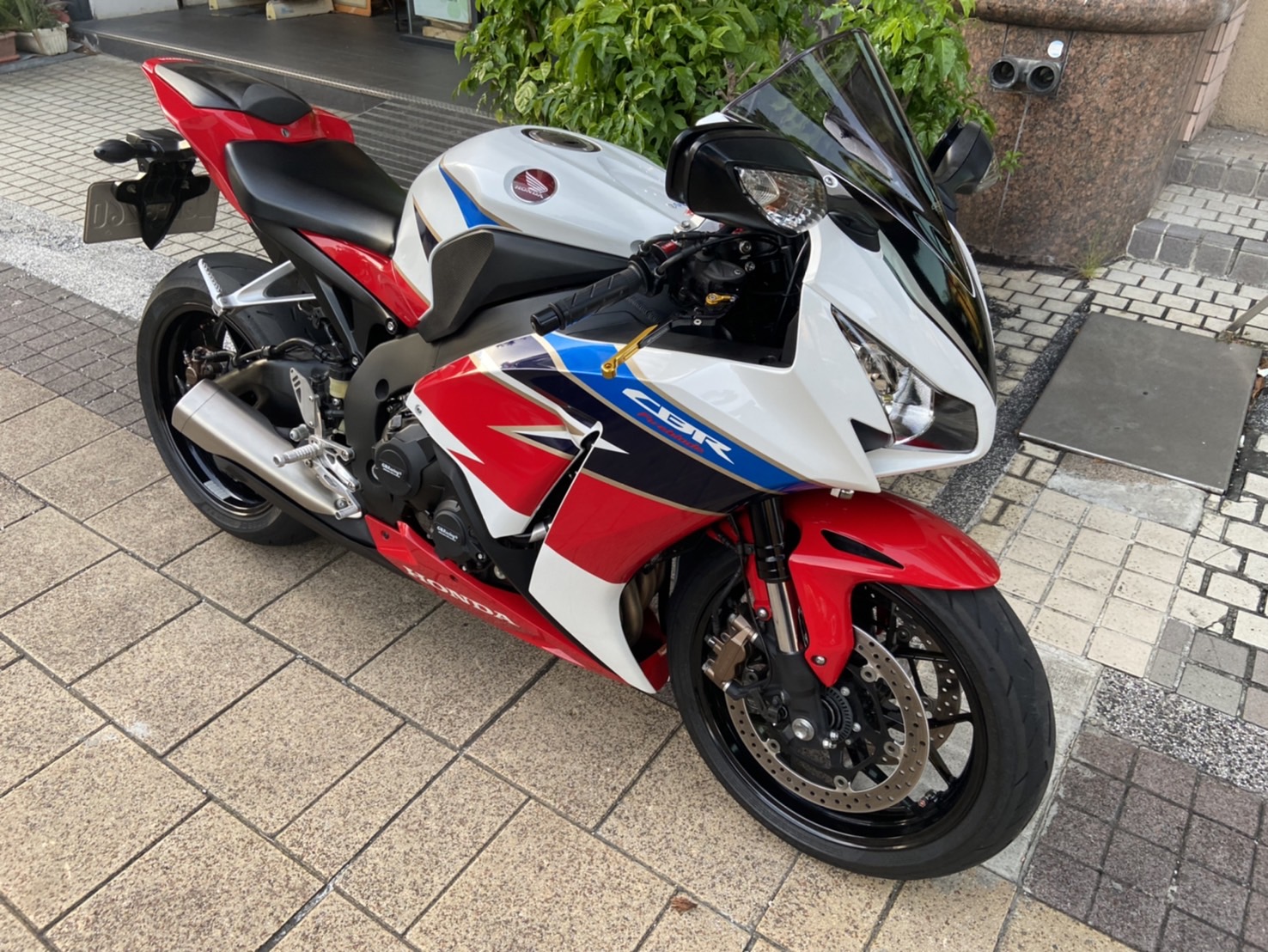 HONDA CBR1000RR Fire Blade - 中古/二手車出售中 低里程美車實跑5千公里.ABS版市場少有美車.全額銀貸 | 立帆國際重機代銷中心