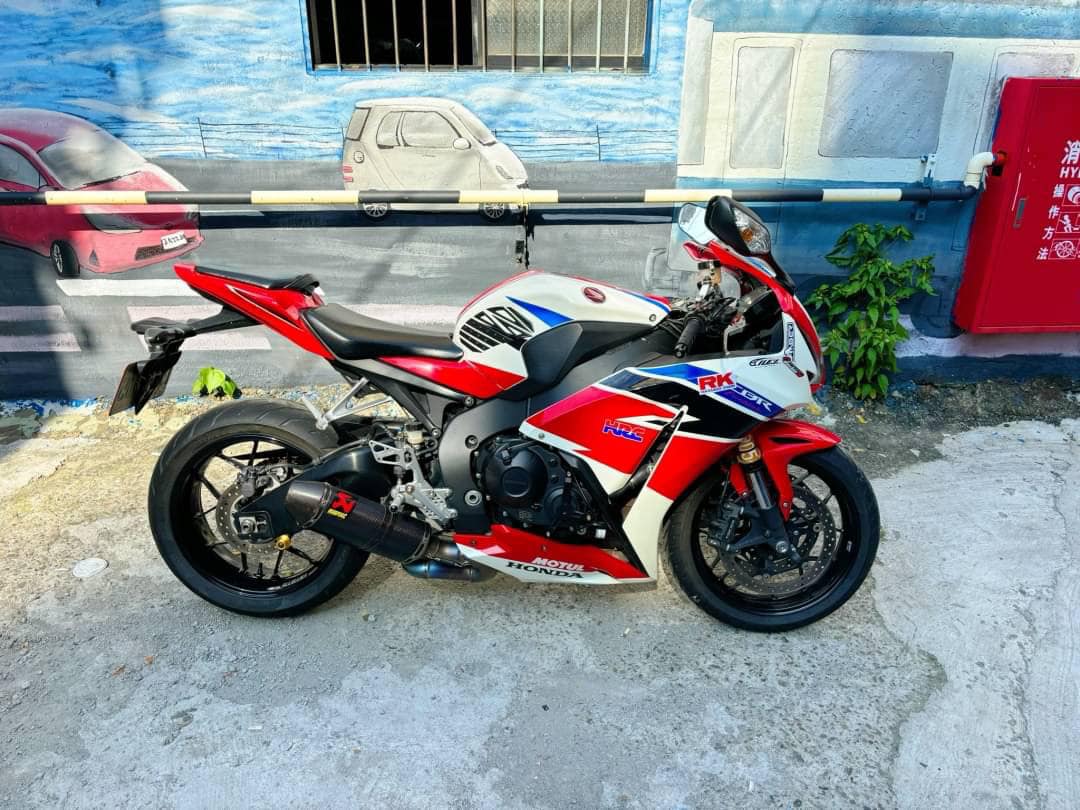 HONDA  CBR1000RR  - 中古/二手車出售中 HONDA CBR1000RR  | 個人自售