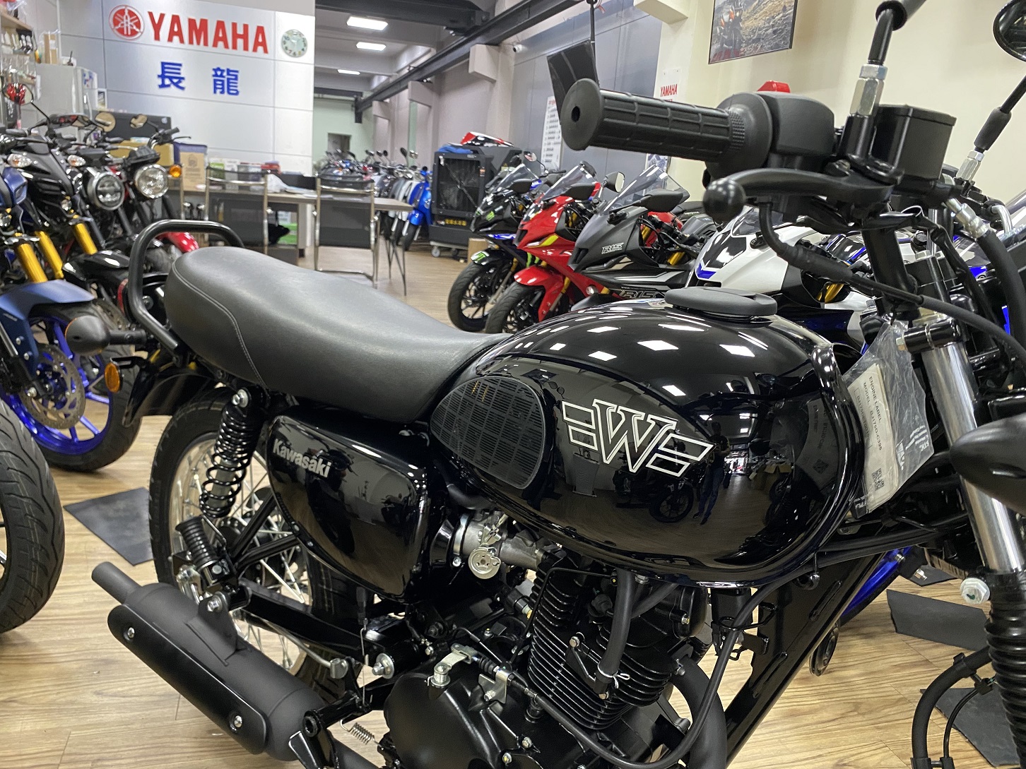 KAWASAKI W175新車出售中 【新竹長龍車業】KAWASAKI 全新 W175 特價 0利率 | 新竹長龍車業行