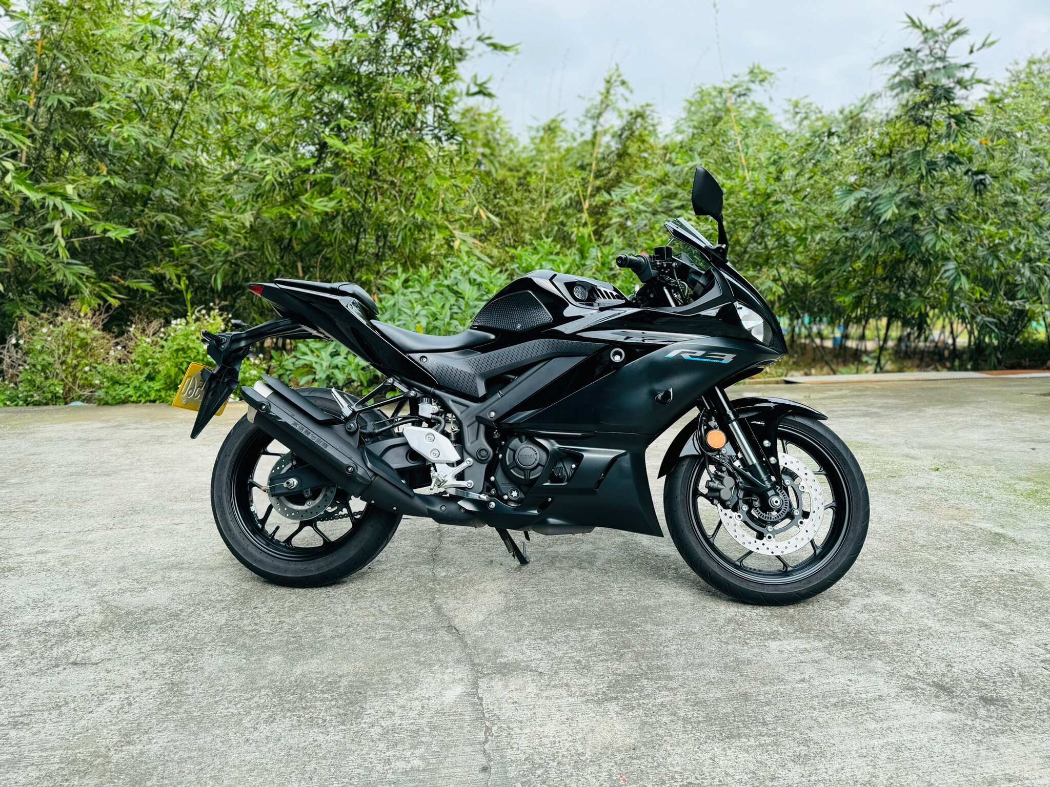 YAMAHA YZF-R3 - 中古/二手車出售中 Yamaha R3 公司車 暗夜黑 | 摩托販