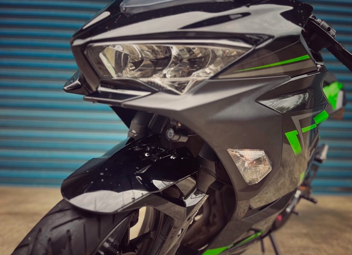 KAWASAKI NINJA400 - 中古/二手車出售中 Ninja400 英蠍管 行車記錄器 瓷釉黑 小資族二手重機買賣 | 小資族二手重機買賣