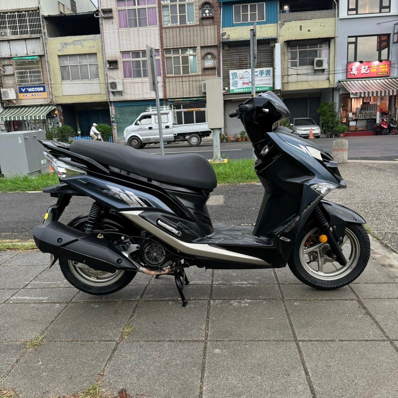 三陽 JET SR - 中古/二手車出售中 《高雄二手機車》2021 三陽 JET SR 125 ABS #0116 #可試車/二手機車/流行車款/現況特惠快速交車 | 貳輪嶼二手機車行-高雄店/中古重機收購/gogoro買賣推薦/線上估價立刻加Line:@motor888 （台南、屏東也有到府收購）