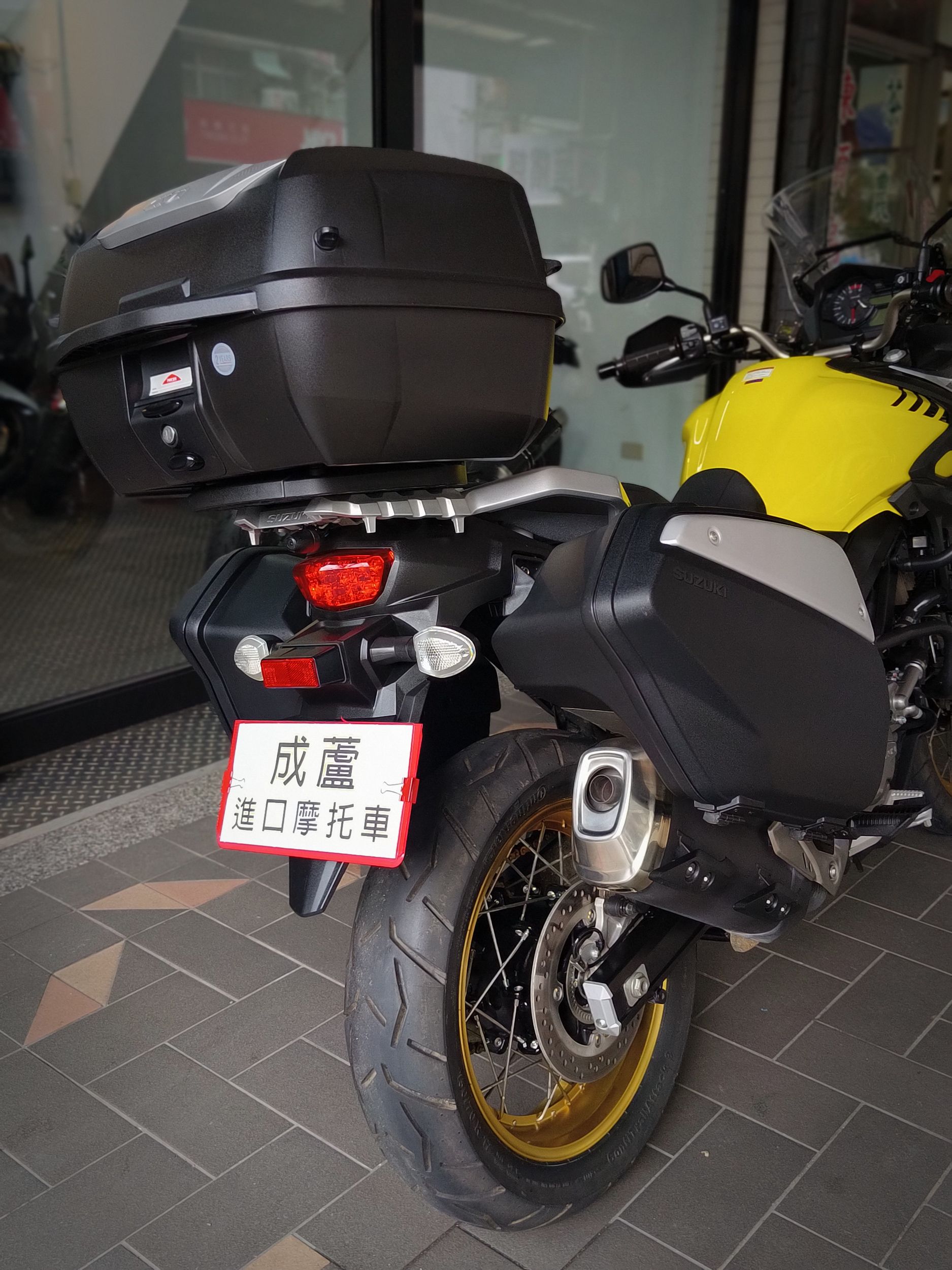 SUZUKI V-STROM 650 (DL650) - 中古/二手車出售中 V-STROM DL650XT ABS 總代理只跑11625km，原漆外觀無傷車況極優 | 成蘆進口摩托車