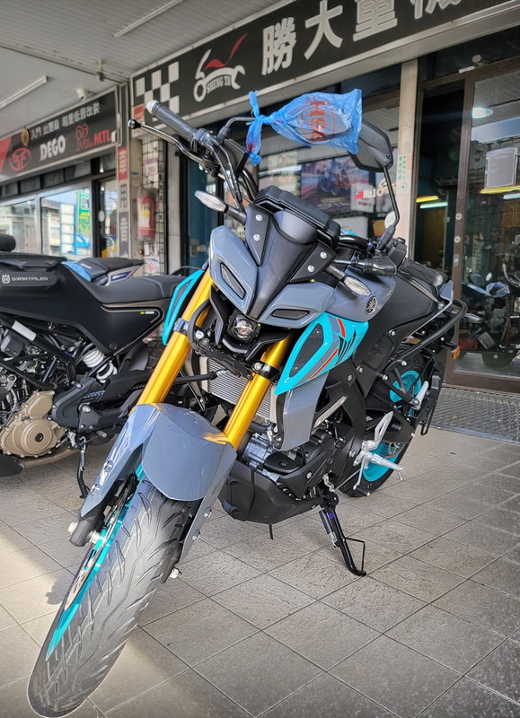 YAMAHA MT-15新車出售中  V2【勝大重機】現車 2023 YAMAHA MT-15 V2 前後輪ABS 有TCS 全新車售價$13.8萬 | 勝大重機