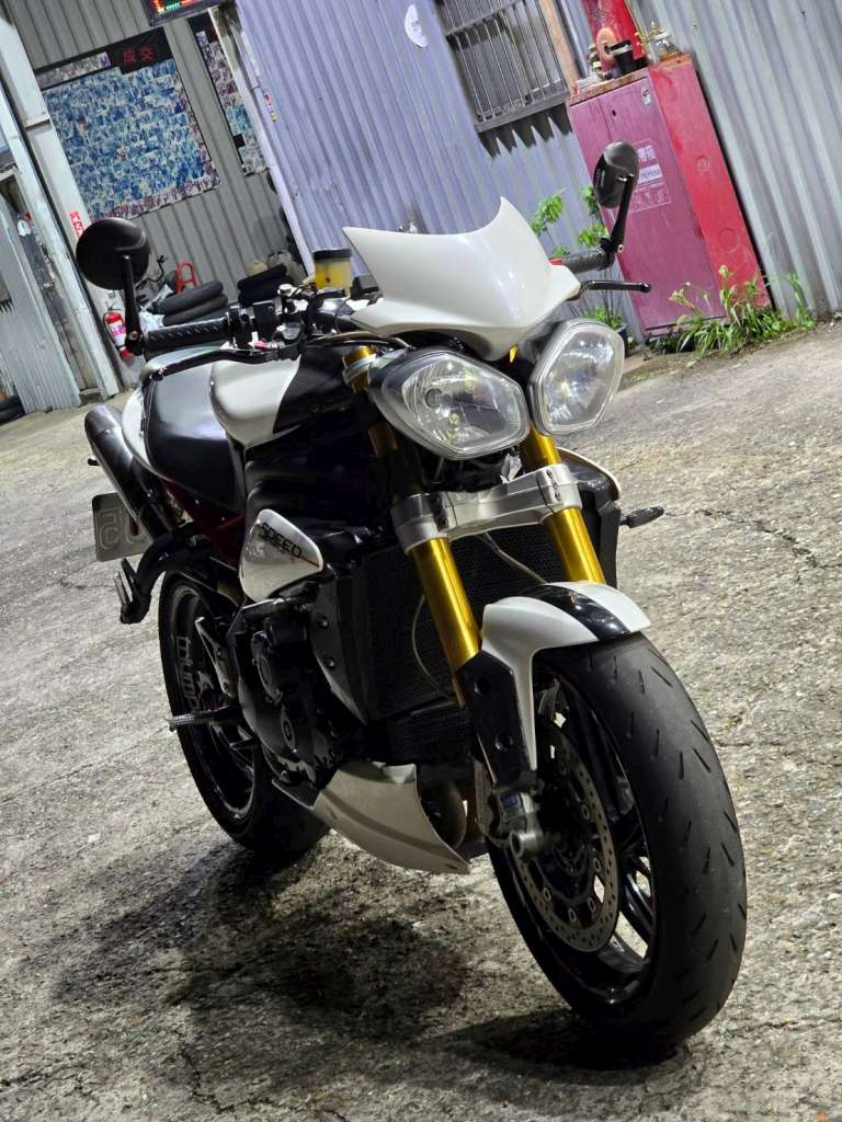 TRIUMPH  SPEED TRIPLE 1050R - 中古/二手車出售中 [出售] 2012年 TRIUMPH SPEED TRIPLE 1050R ABS | 老爹重機