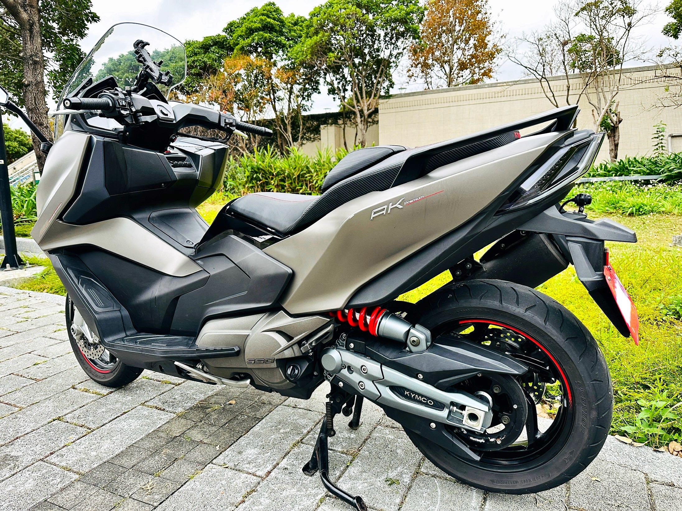 光陽 AK 550 - 中古/二手車出售中 KYMCO 光陽 AK550 2022 AK2 | 輪泰車業