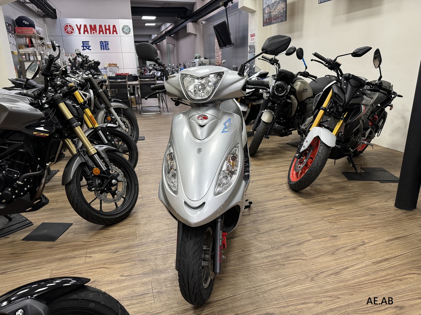 光陽 v2 150 - 中古/二手車出售中 【新竹長龍車業】KYMCO 光陽 V2 150 碟煞 | 新竹長龍車業行