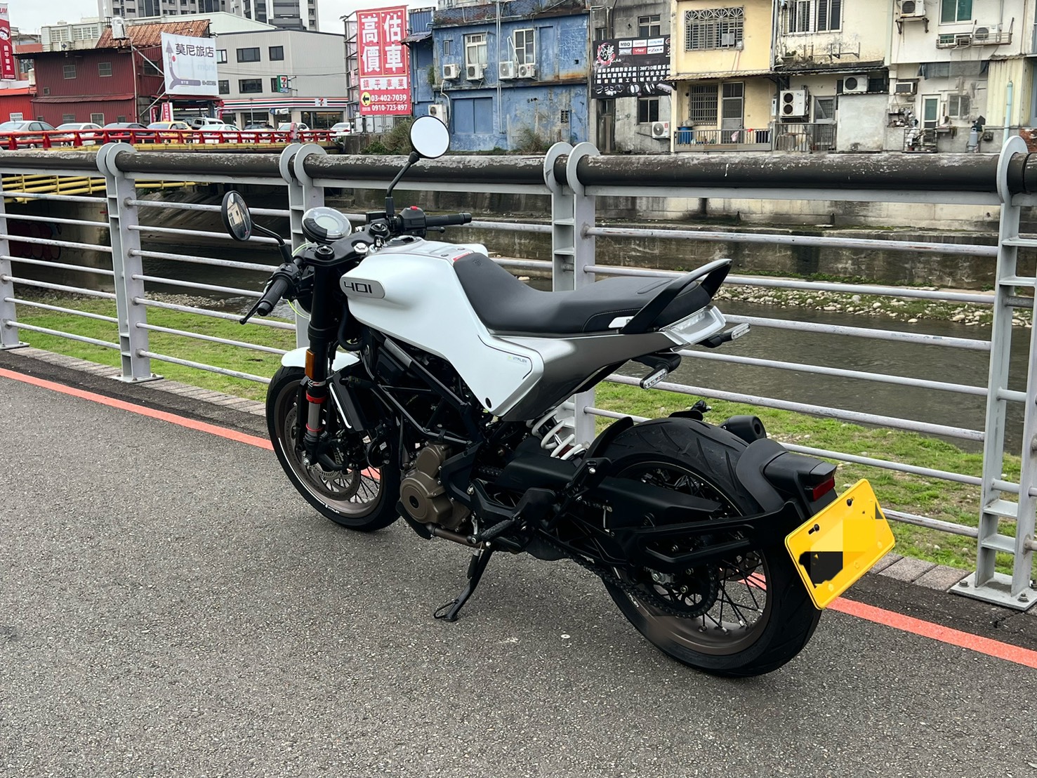 HUSQVARNA VITPILEN 401 - 中古/二手車出售中 2022 Husqvarna Vitpilen 401 | Ike 孝森豪重機