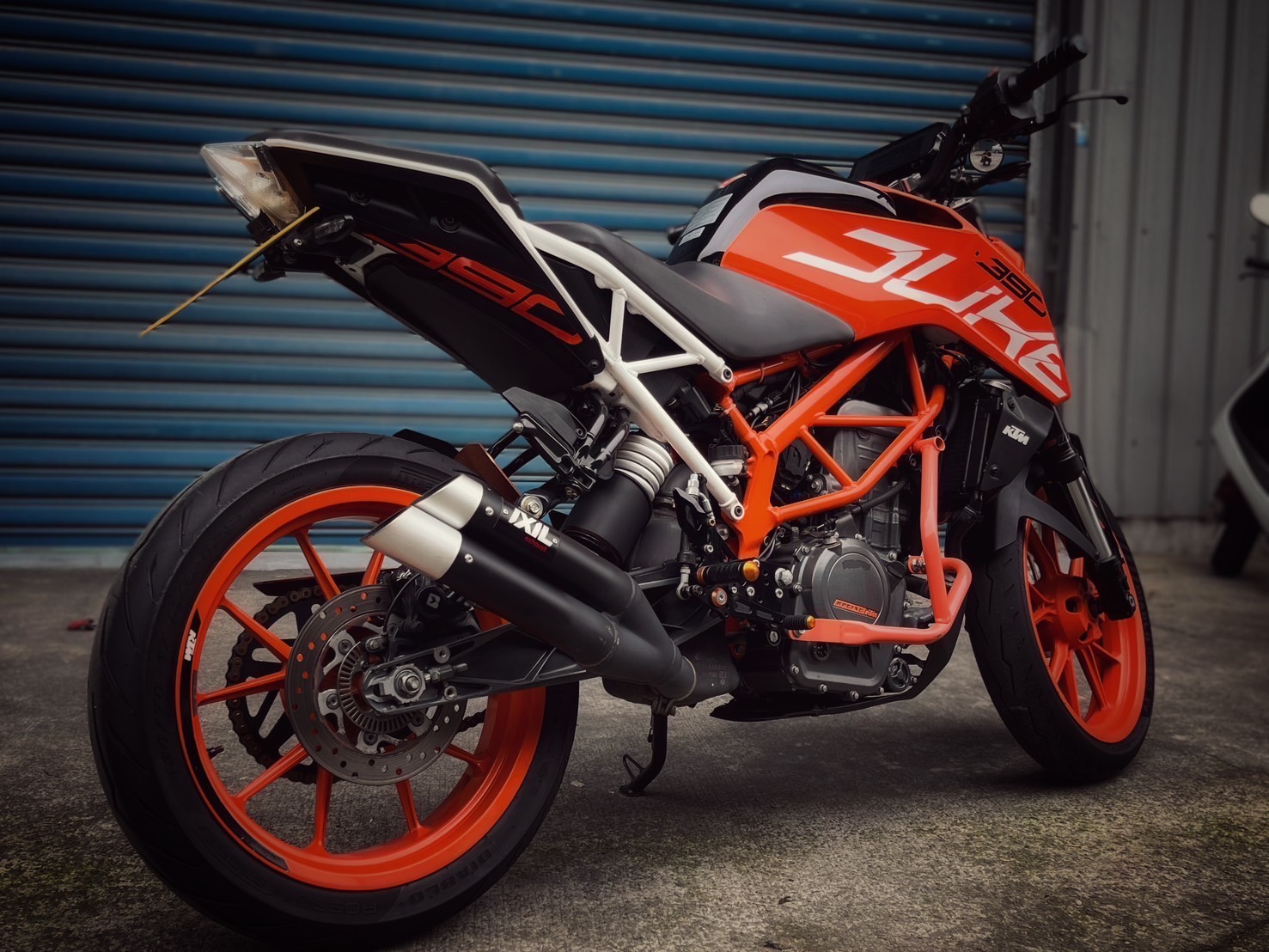 KTM 390DUKE - 中古/二手車出售中 Duke390 IXIL雙出排氣管 腳踏後移 基本改裝 小資族二手重機買賣 | 小資族二手重機買賣