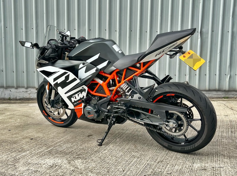 KTM RC390 - 中古/二手車出售中 2020年 RC390 YRFactory中段鈦排氣管、ENLINT腳踏後移(改反打) 多樣改裝 無摔 無事故 阿宏大型重機買賣 | 阿宏大型重機買賣