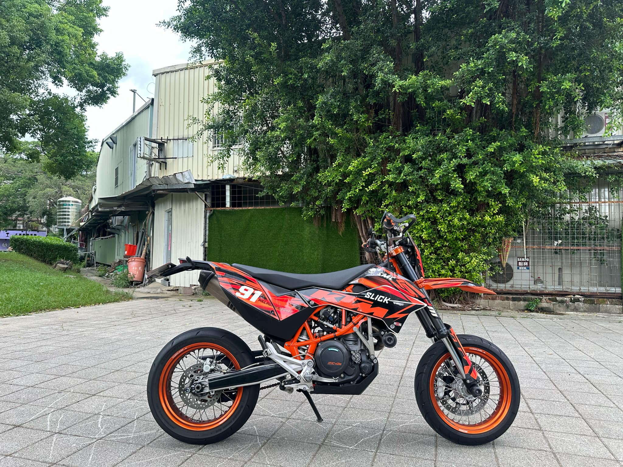 KTM 690SMC R - 中古/二手車出售中 (爵士啊彥)2012年 KTM 690 SMC R 大單缸 舊四碼牌 | 個人自售