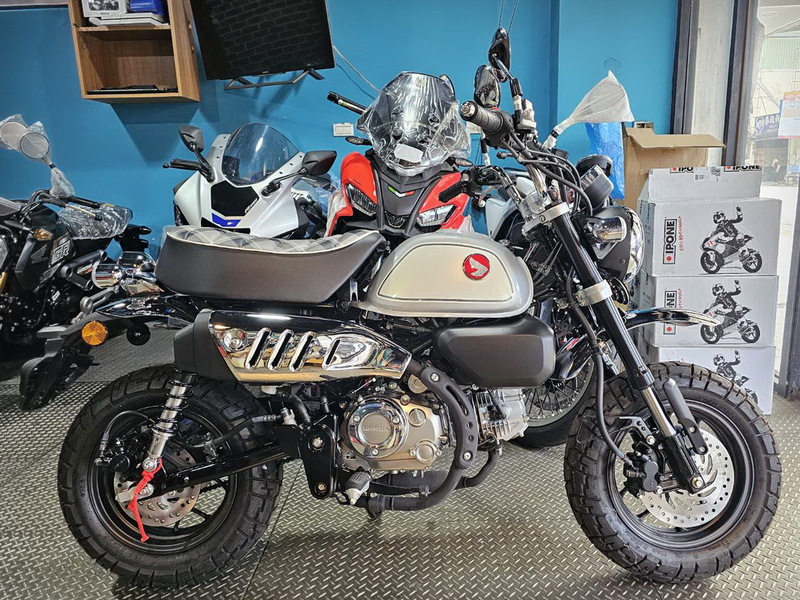 HONDA Monkey 125新車出售中 【勝大重機】2024 HONDA MONKEY 125 標準版 五檔 菱格紋 全新車售價$16.3萬 | 勝大重機