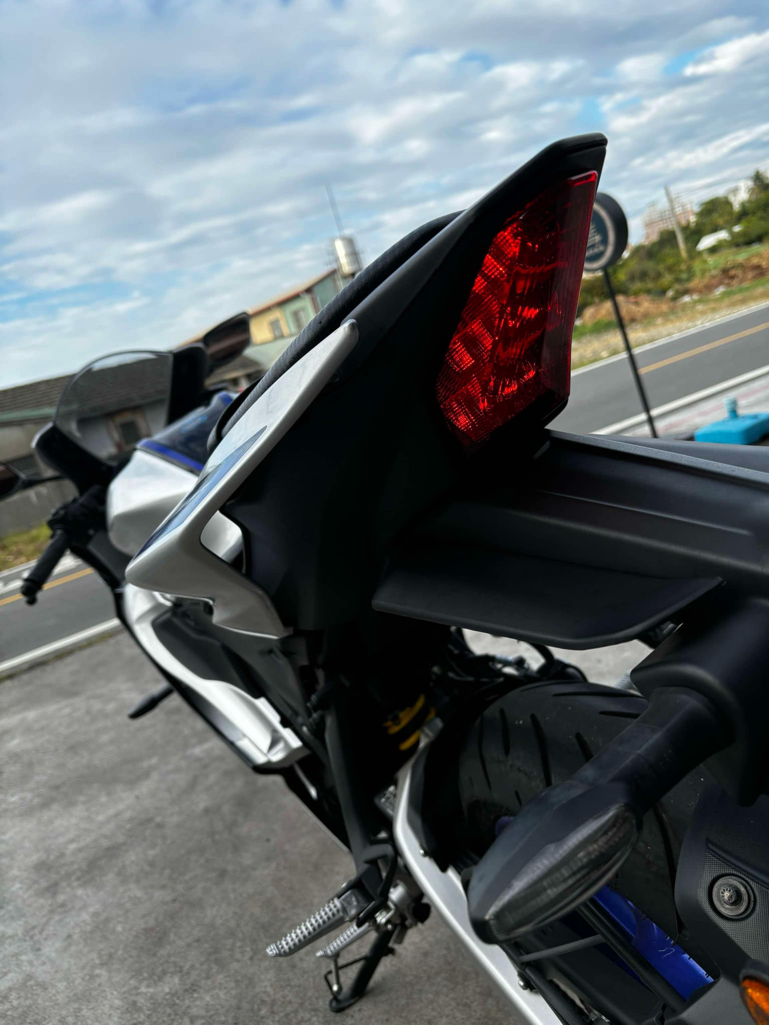 YAMAHA YZF-R15(泰規) - 中古/二手車出售中 R15V4M | 繪馬輕重型機車