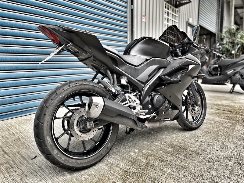 YAMAHA YZF-R15 - 中古/二手車出售中 ABS版 黑色系 基本改裝 無事故 小資族二手重機買賣 | 小資族二手重機買賣