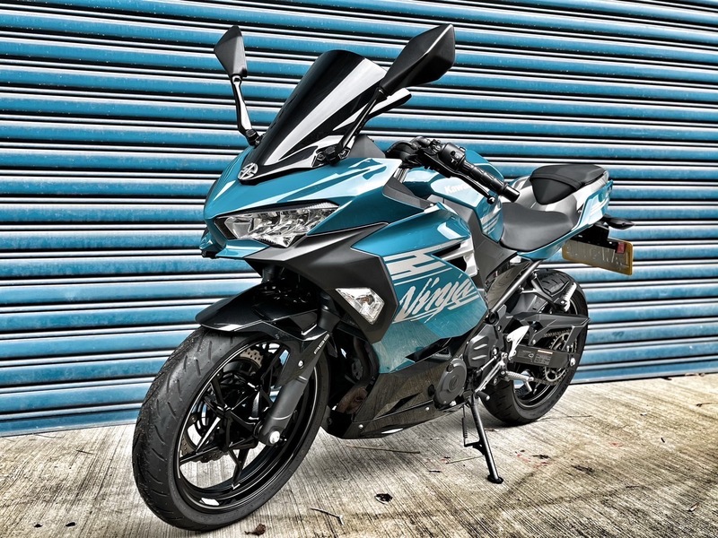 KAWASAKI NINJA400 - 中古/二手車出售中 原廠保固 無摔無事故 基本改裝 小資族二手重機買賣 | 小資族二手重機買賣