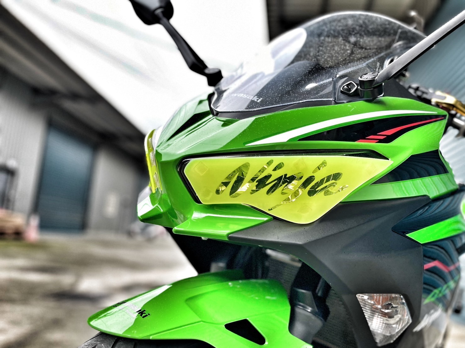 KAWASAKI NINJA400 - 中古/二手車出售中 英蠍管 ENLiNT腳踏 分離把 超多改裝 小資族二手重機買賣 | 小資族二手重機買賣