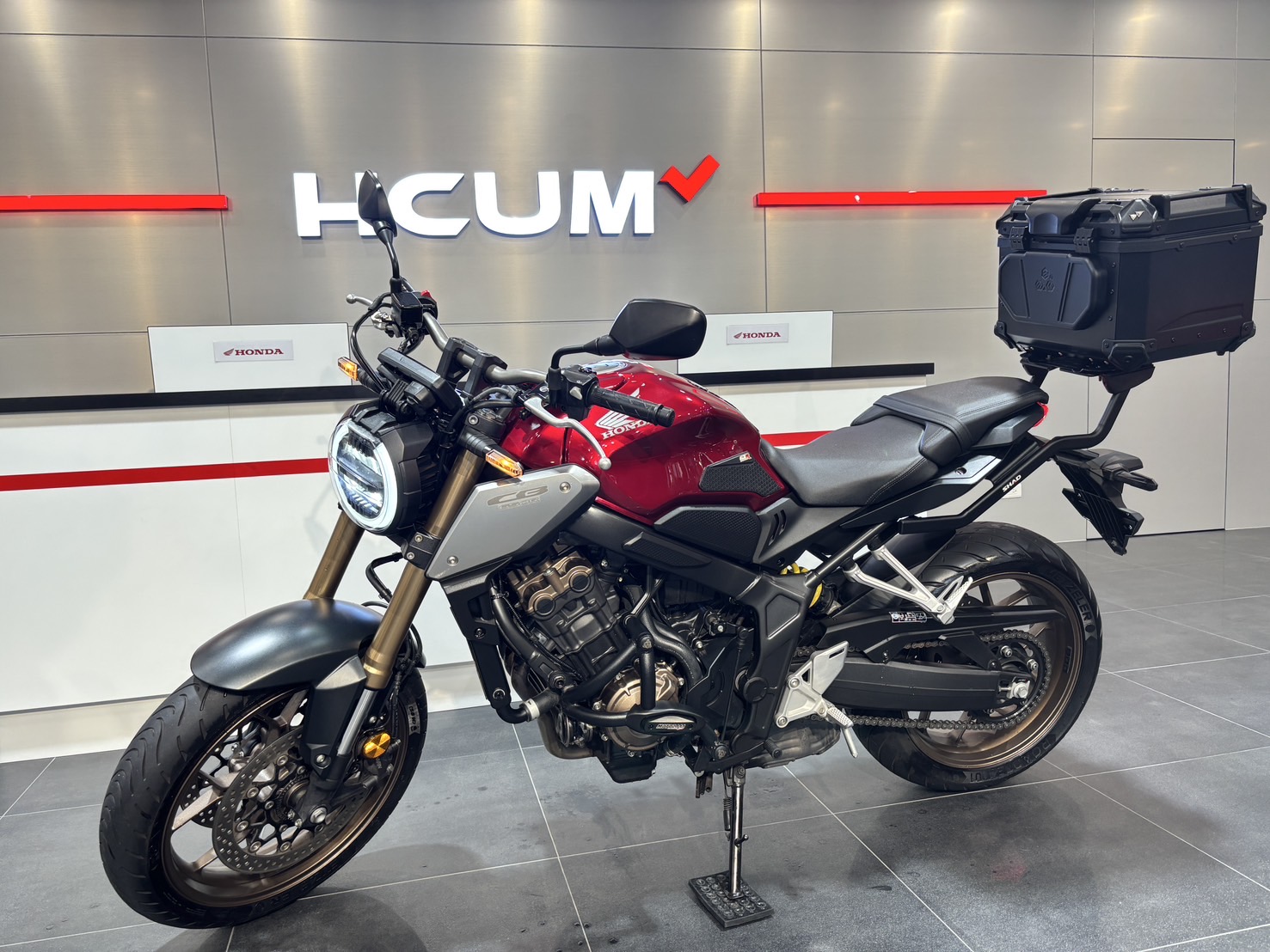 HONDA CB650R - 中古/二手車出售中 車款 : CB650R 出廠年份：2020 領牌年份：2020.02 行駛里程：8056公里 車輛所在：新北市中和區 | 個人自售