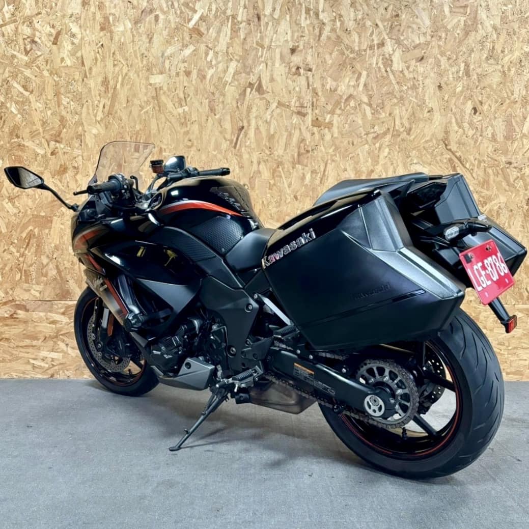 KAWASAKI NINJA1000 - 中古/二手車出售中 2021 KAWASAKI  NINJA1000 台崎車.原廠側箱［Z1000SX］ | 個人自售