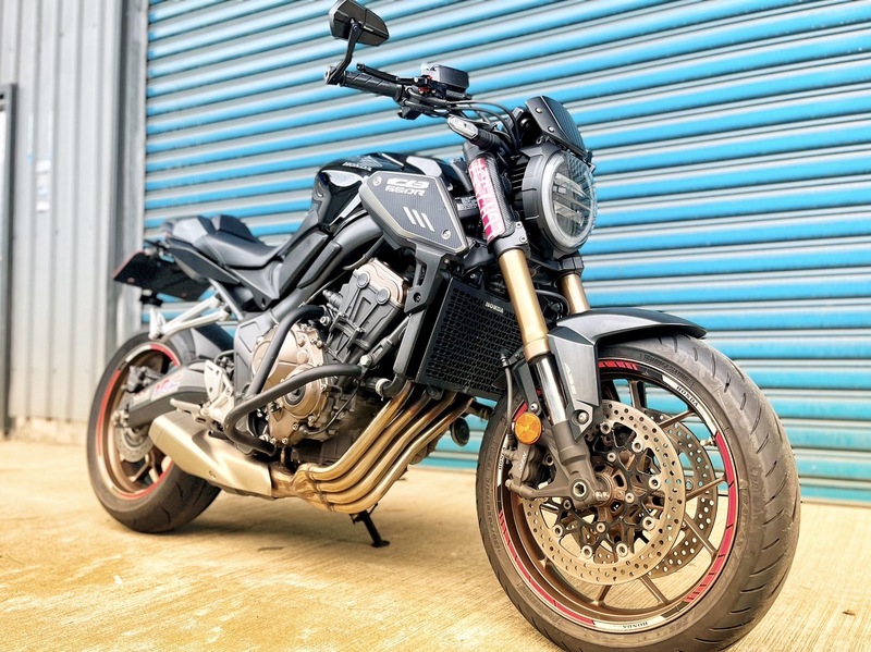 HONDA CB650R - 中古/二手車出售中 黑色系 原廠快排 視覺改裝 小資族二手重機買賣 | 小資族二手重機買賣