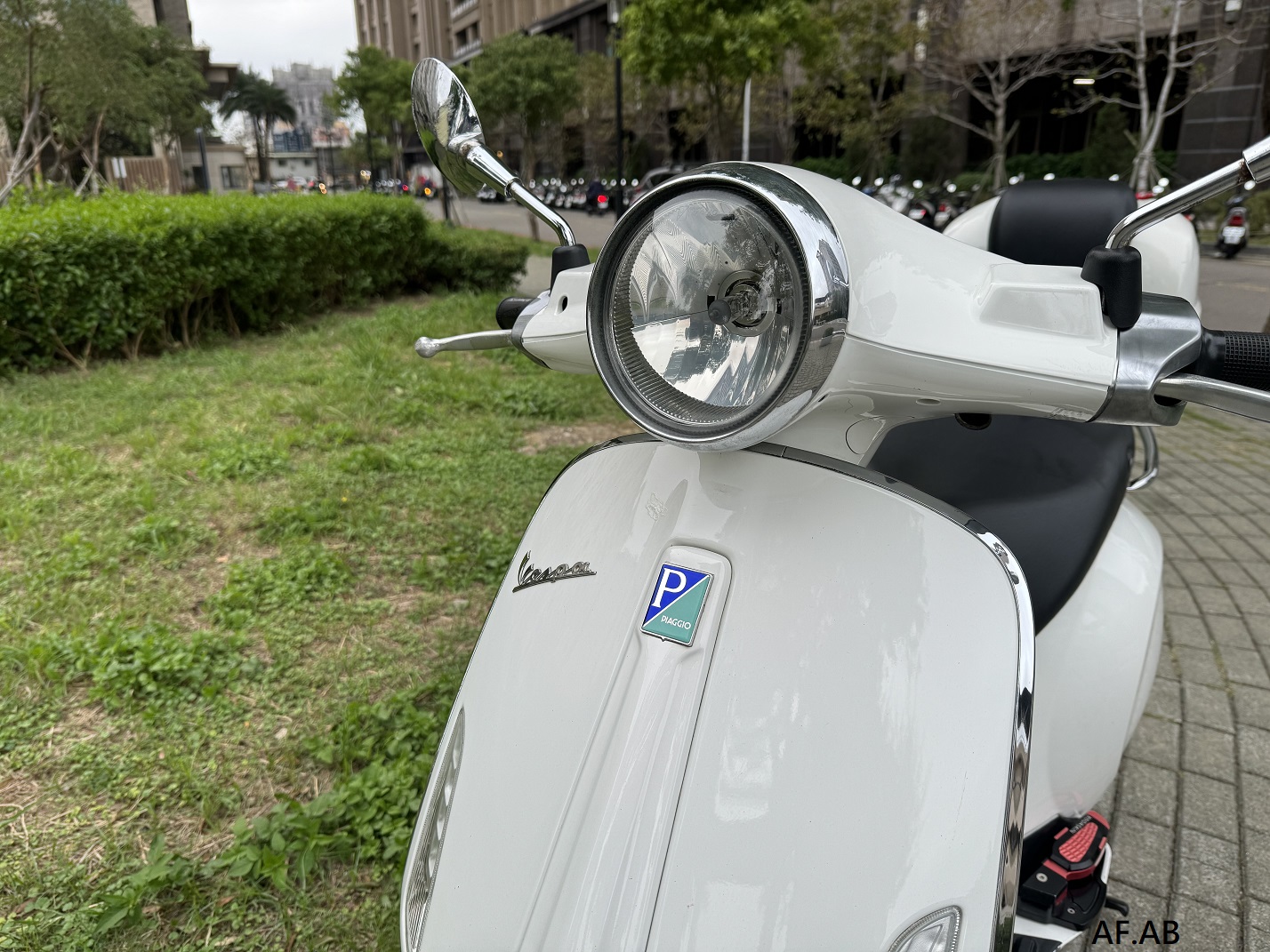 VESPA Vespa 125 Primavera - 中古/二手車出售中 【新竹長龍車業】VESPA 偉士牌 春天125 | 新竹長龍車業行