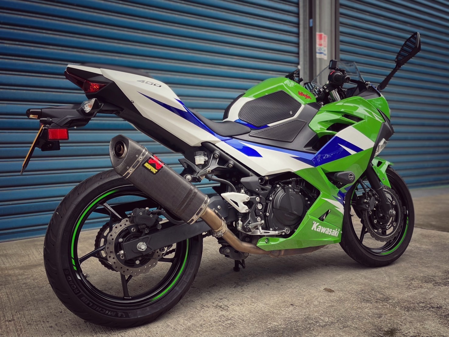 KAWASAKI NINJA400 - 中古/二手車出售中 碳蠍管 副廠殼 行車記錄器 無摔車無事故 小資族二手重機買賣 | 小資族二手重機買賣