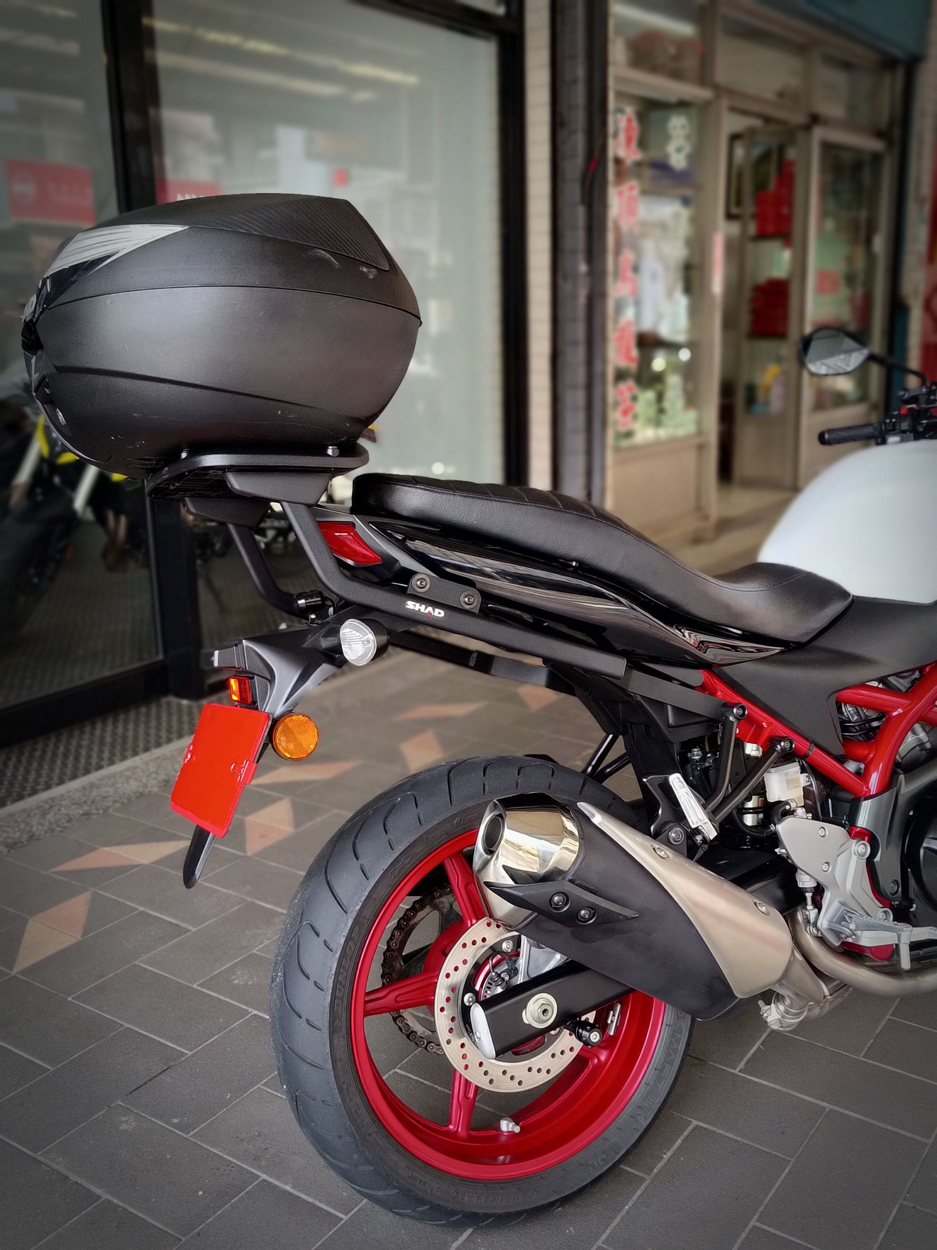 SUZUKI SV650 - 中古/二手車出售中 SV650 ABS 總代理，原漆如新只跑9060km | 成蘆進口摩托車