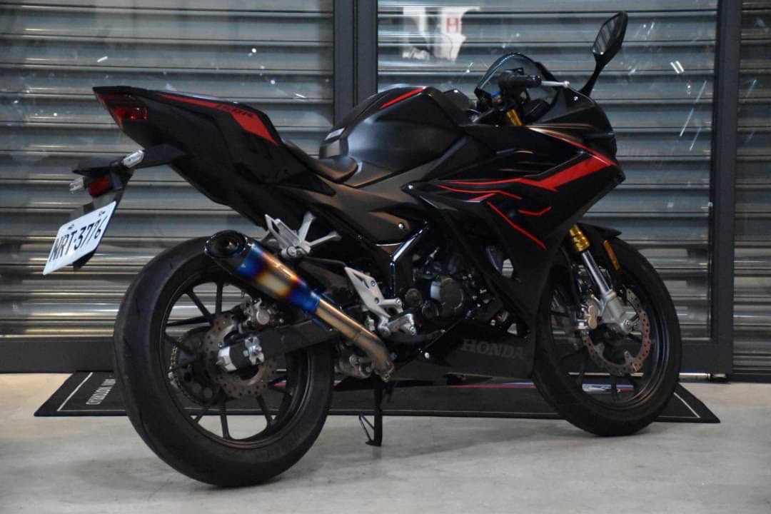 HONDA CBR150R - 中古/二手車出售中 SC鈦燒排氣管 小資族二手重機買賣 | 小資族二手重機買賣