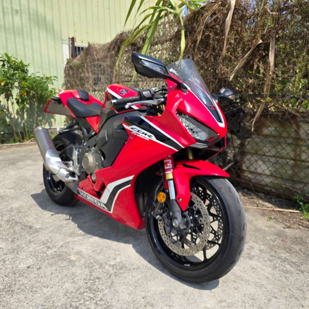 HONDA CBR1000RR Fire Blade - 中古/二手車出售中 HONDA CBR1000RR ABS SC77 | J.C.重車