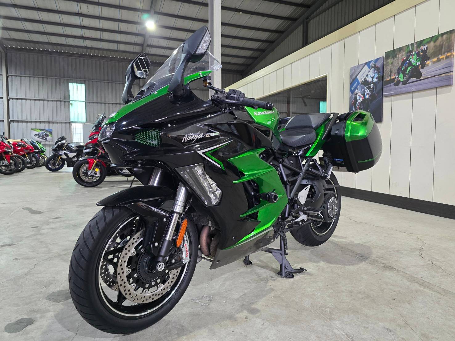 KAWASAKI Ninja H2 SX - 中古/二手車出售中 [出售] 2023年 KAWASAKI  H2SX HE 頂規 新款 保固中 | 老爹重機