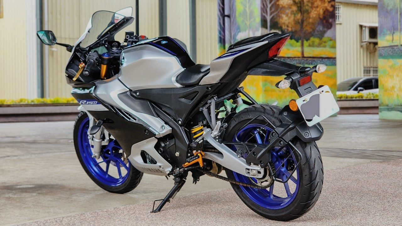 YAMAHA YZF-R15(泰規) - 中古/二手車出售中 2022 YAMAHA YZF R15 V4 M版 原廠配備超多 僅跑七千公里 | 個人自售