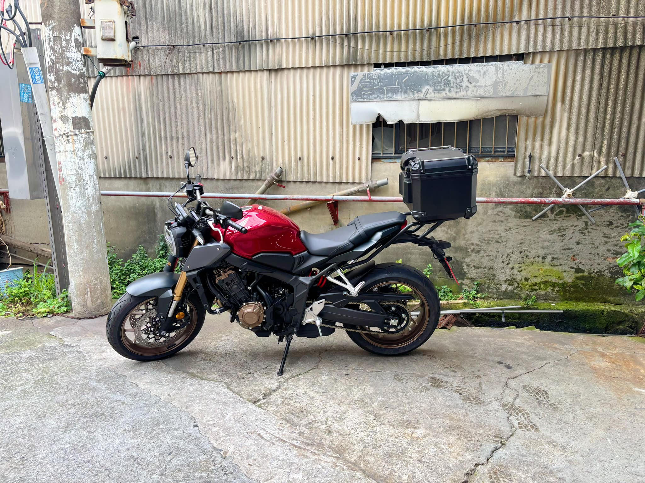 HONDA CB650R - 中古/二手車出售中 HONDA CB650R 台本車 | 個人自售