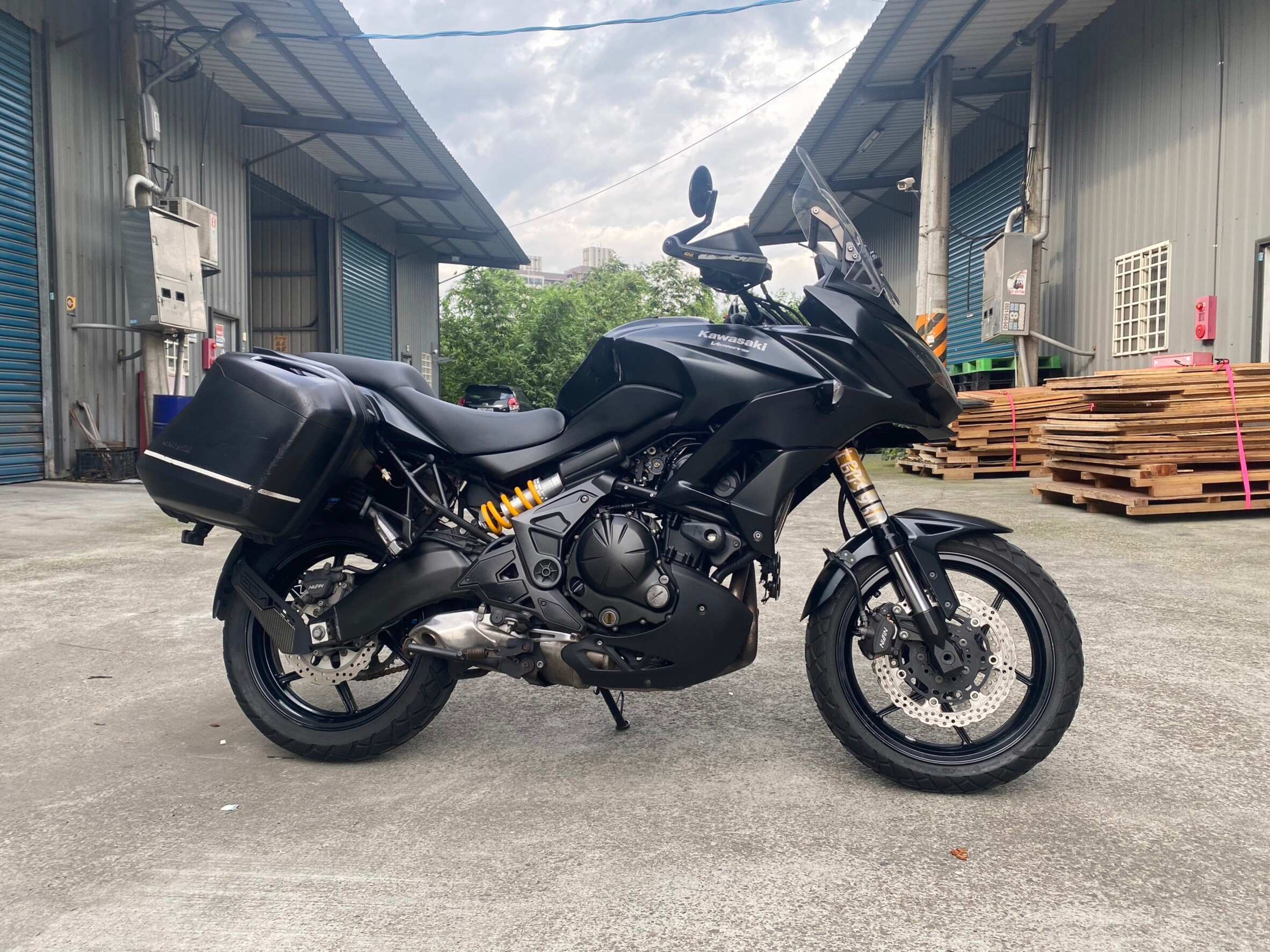 KAWASAKI VERSYS (VERSYS 650) - 中古/二手車出售中 俗俗賣 改裝多 搜尋 IG:Motoshen 專營大聖二輪廣場 | Motoshen大聖二輪廣場